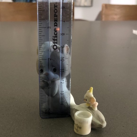 Vintage Precious Moments "Brighten Someone's Day" Figurine - Picture 5 of 6